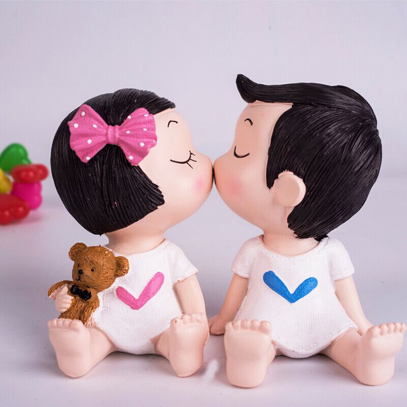 爱蚁am-10 情侣娃娃汽车装饰摆件 公仔玩具摆件 亲嘴娃娃对装